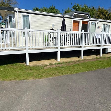Red Squirrel Lodge Sandown Exterior foto